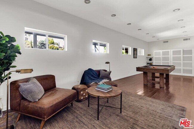 Building Photo - 3360 Ley Dr