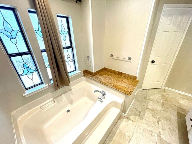 Building Photo - 17106 Knots Landing