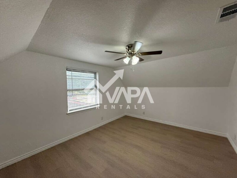 Building Photo - 4351 Sun Vista Ln