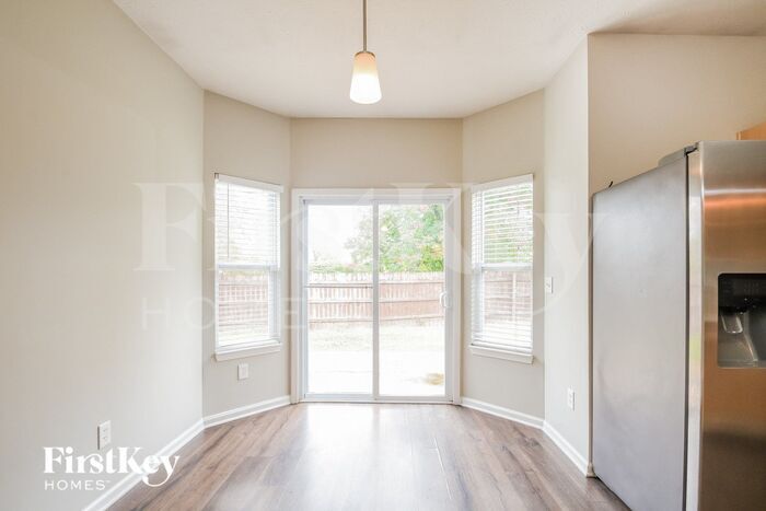 Building Photo - 17062 Black Cherry Ct