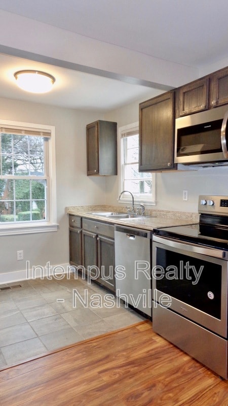 Building Photo - 2405 Eden St