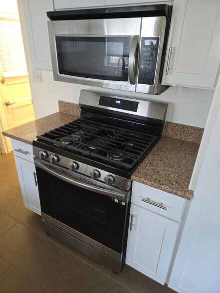 L1 Kitchen - 4565 S Elati St