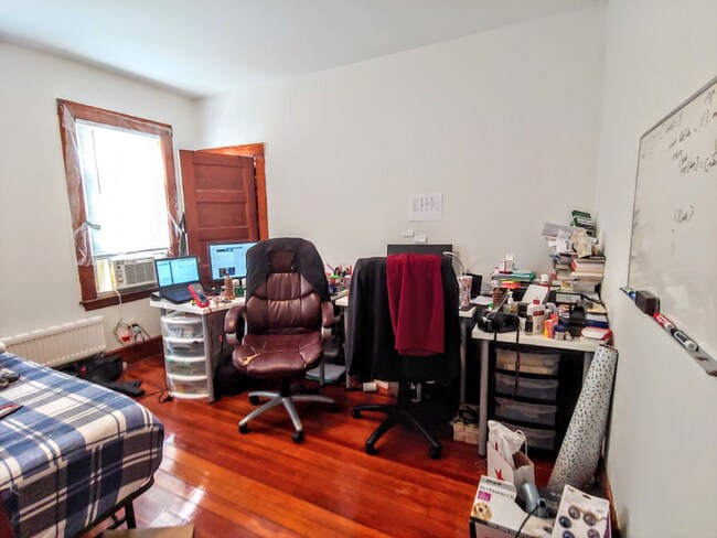 Building Photo - 49 Flynt St