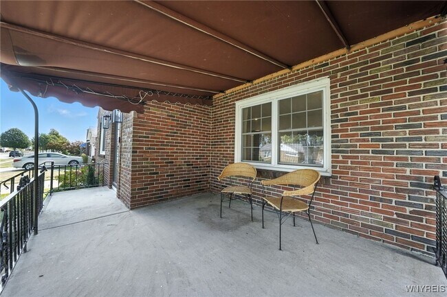 Building Photo - 179 Cortland Ave