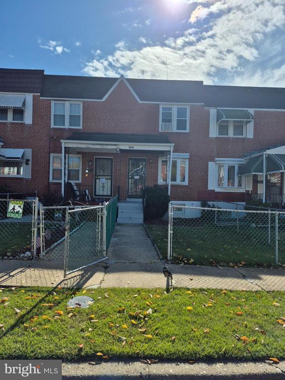 Building Photo - 2863 Edgecombe Cir S