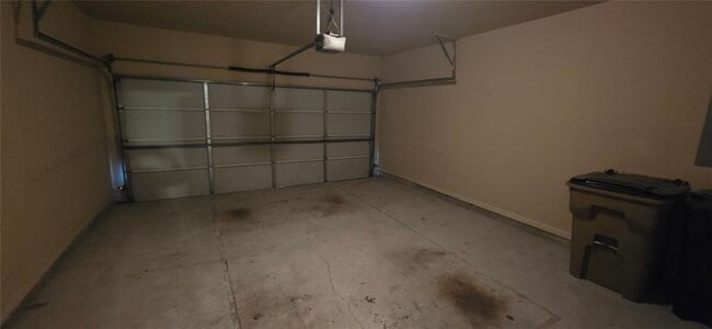 Building Photo - 3912 Brockenhurst Dr