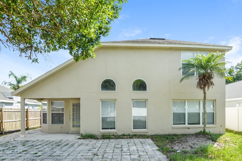 Building Photo - 2801 River Ridge Dr
