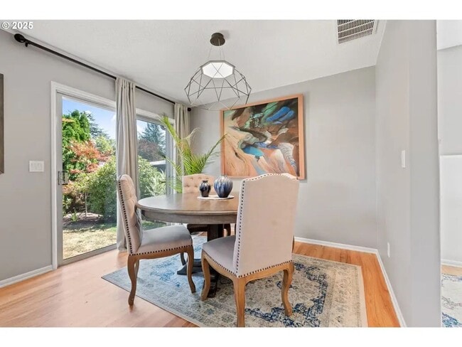 Building Photo - Charming 4-Bed Ranch Home with In-Ground P...
