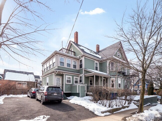 Building Photo - 97 College Ave