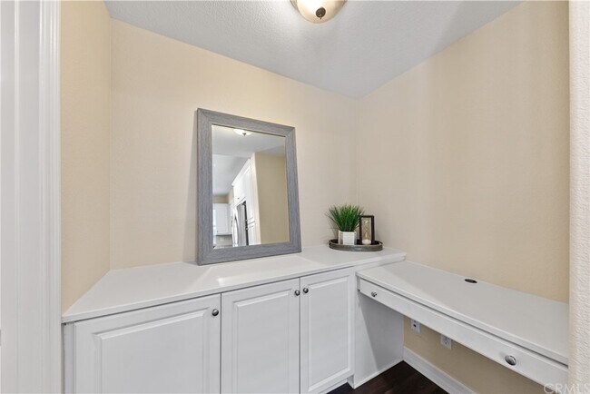 Building Photo - 1863 Hazel Ct