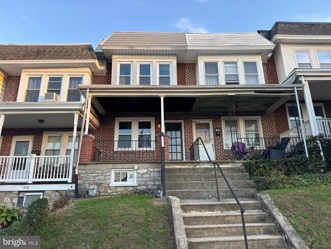 Primary Photo - 828 Ford St