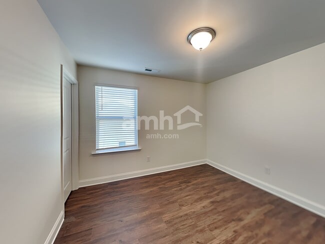 Building Photo - 7023 Garrett Ct