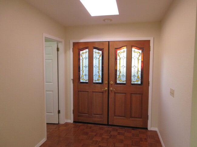 Building Photo - 3BR / 3BA Coastal Home with Panoramic Morro Bay Views