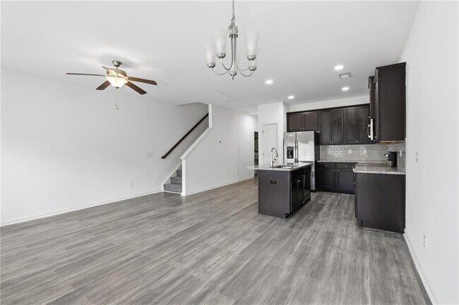 Building Photo - 7134 Gladstone Cir