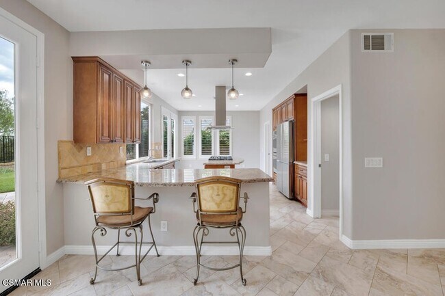 Building Photo - 6320 Ballantine Pl