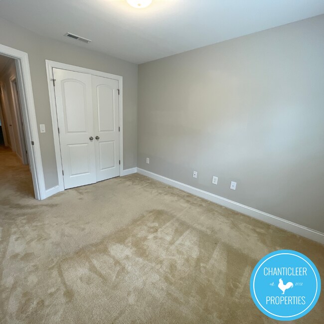 Building Photo - 841 Silver Leaf Dr