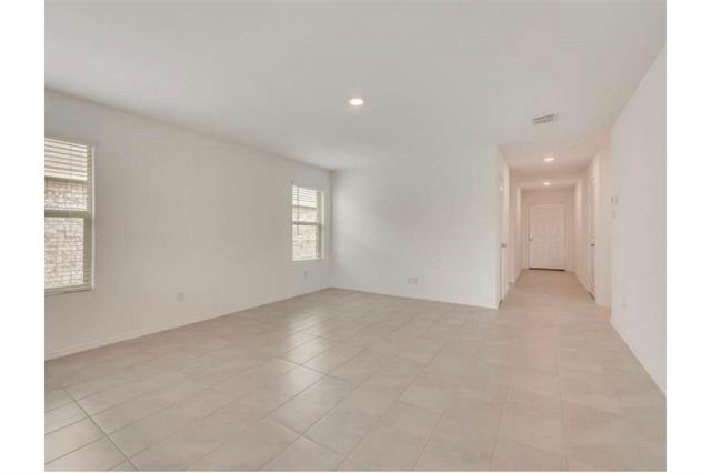 Building Photo - 2206 Mobile St