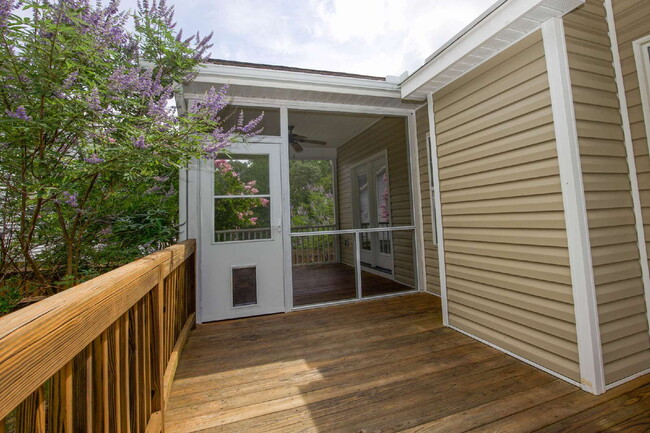Building Photo - 25 Forrest Drive
