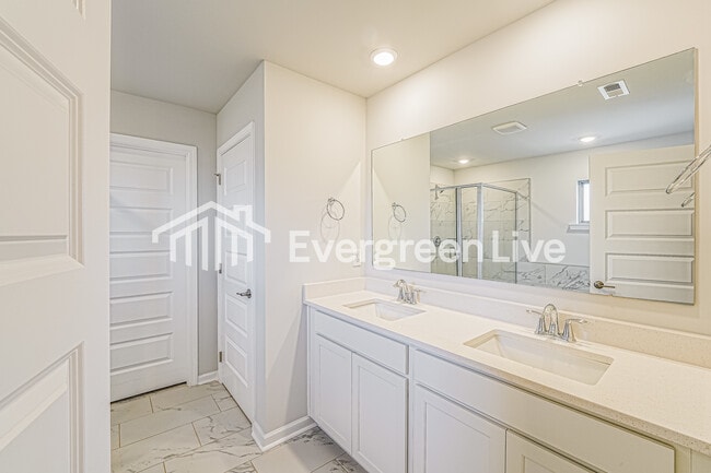 Building Photo - 212 Exeter St