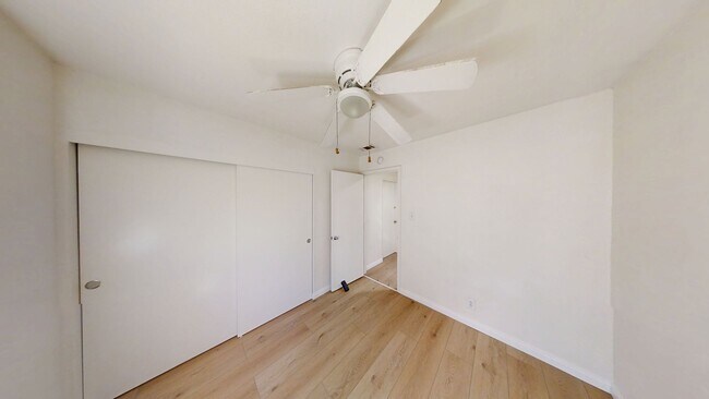 Building Photo - 34840 Iris Ln