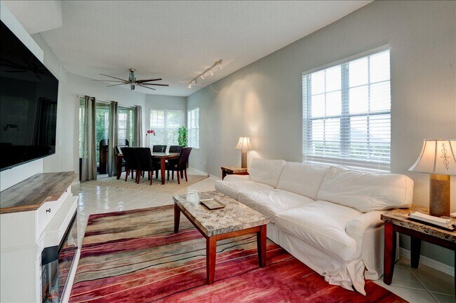 Building Photo - 10173 Andover Coach Cir