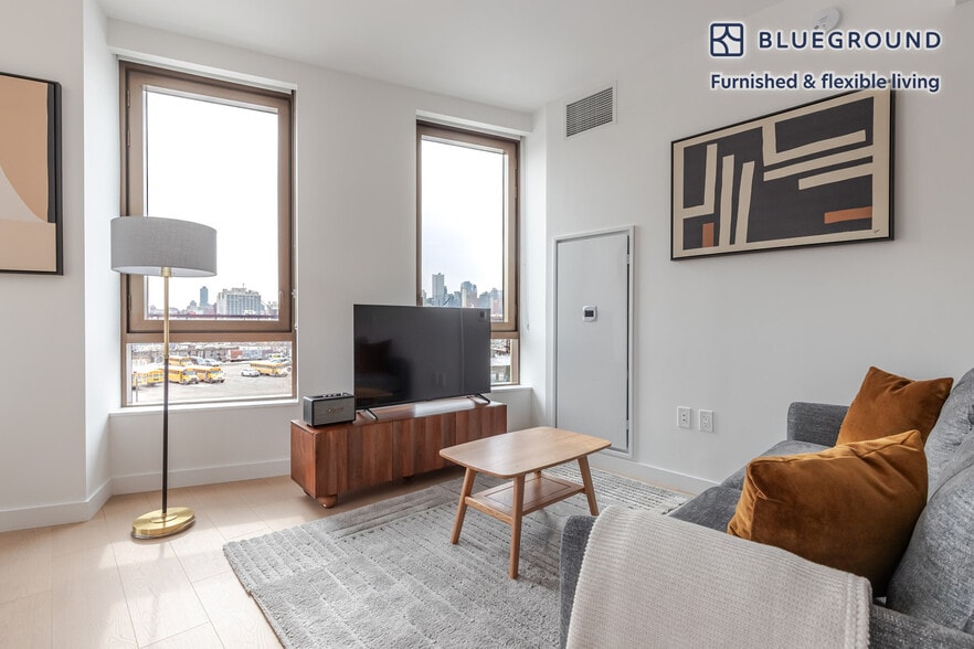 Building Photo - 482 Kent Ave