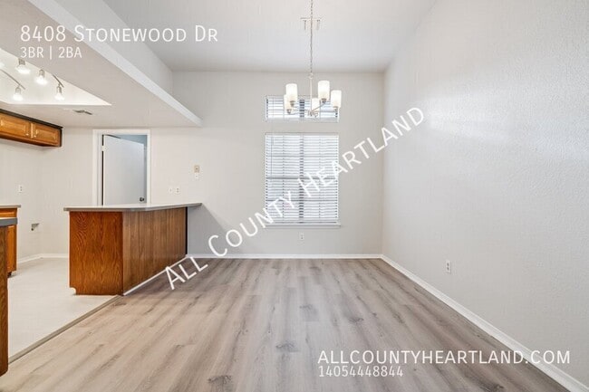 Building Photo - 8408 Stonewood Dr