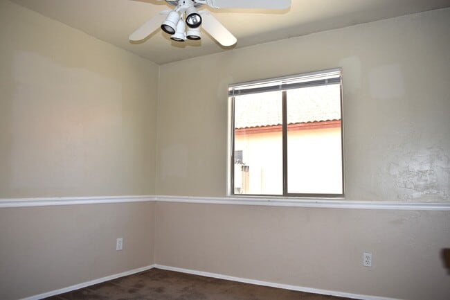 Building Photo - 2112 Calle Sabo