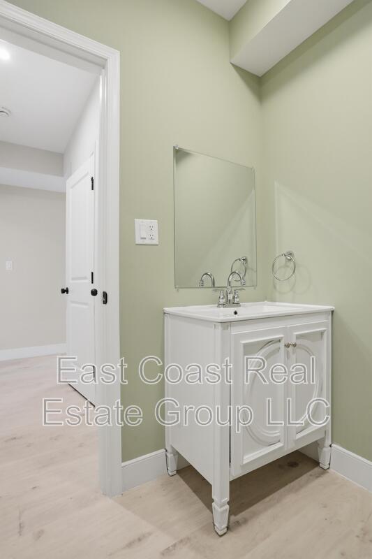 Building Photo - 530 N Third St B