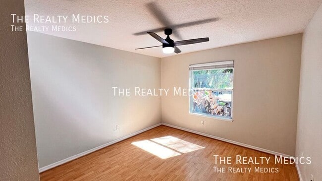 Building Photo - 436 Jennifer Ln