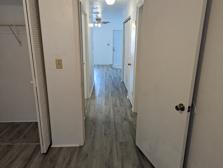 Building Photo - 3600 SW 23rd St