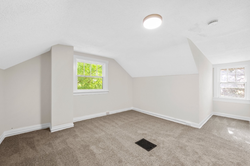 Building Photo - 7517 Ellis Ave