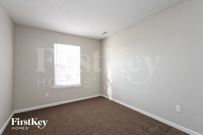 Building Photo - 15254 Fawn Meadow Dr