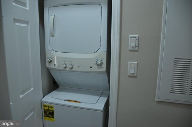 Building Photo - 4409 Fair Stone Dr