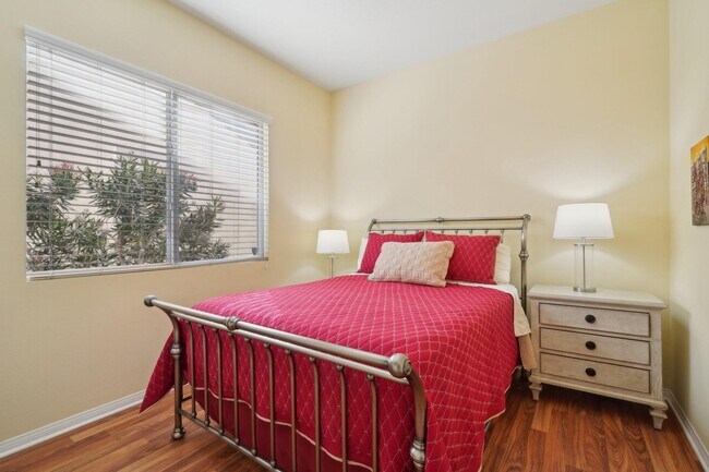 Building Photo - 80570 Hoylake Dr