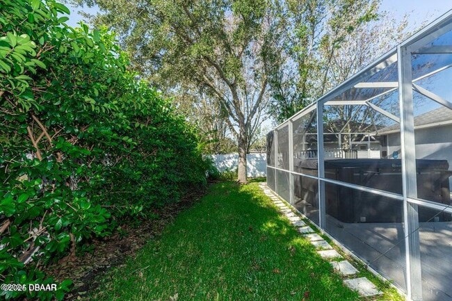 Building Photo - 12 Peruvian Ln