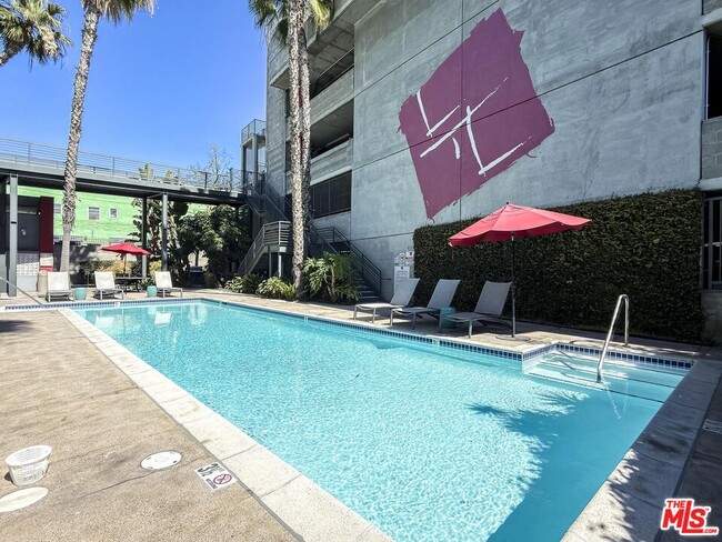 Building Photo - 420 San Pedro St