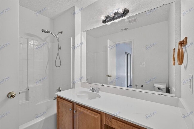Building Photo - 10340 Blackjack Oaks Dr