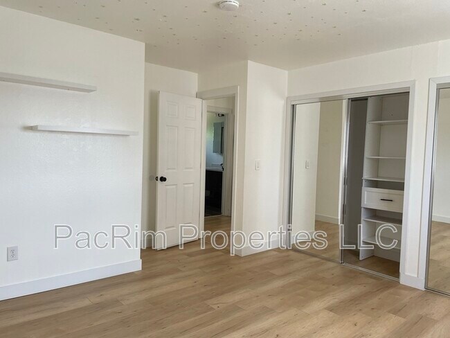 Building Photo - 9021 Lance Cir