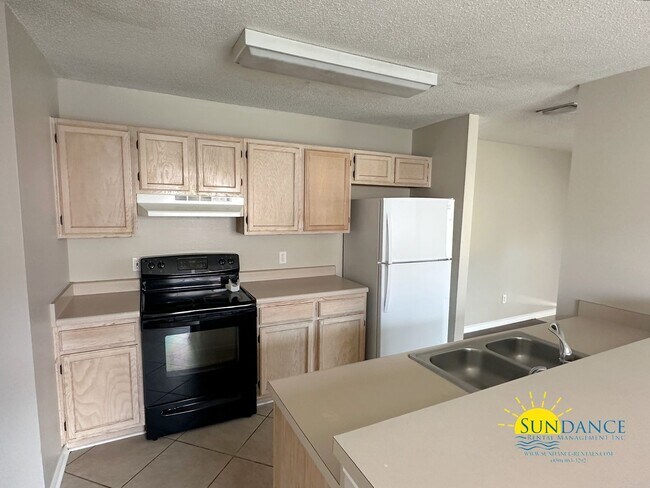 Building Photo - Nice 2 Bedroom Unit in Navarre