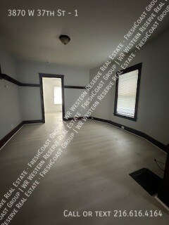 Building Photo - 3870 W 37th St