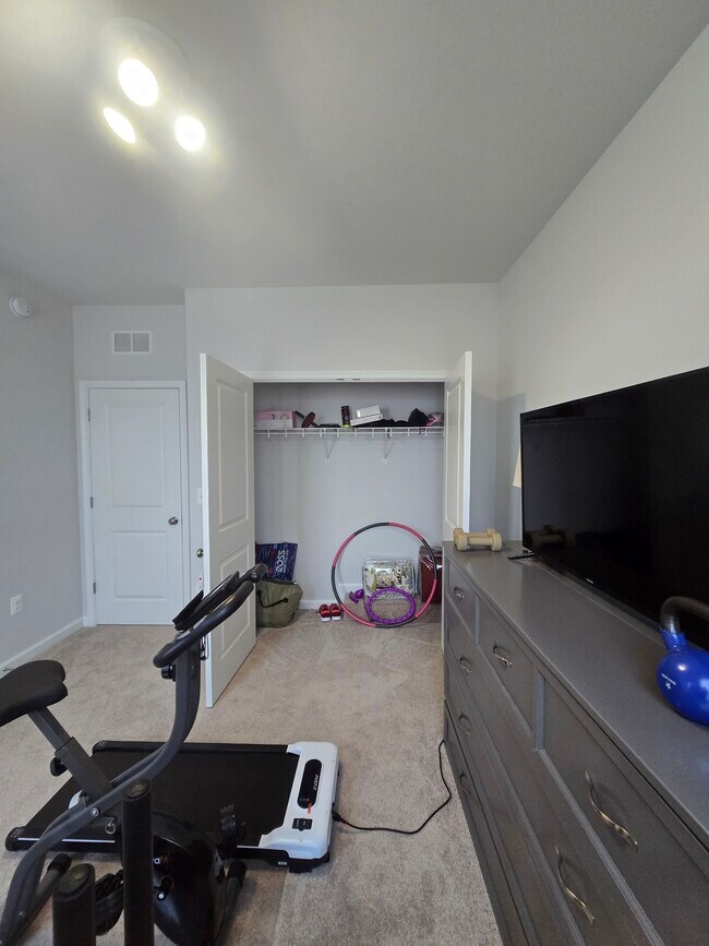 Building Photo - 9227 Magellan Pkwy