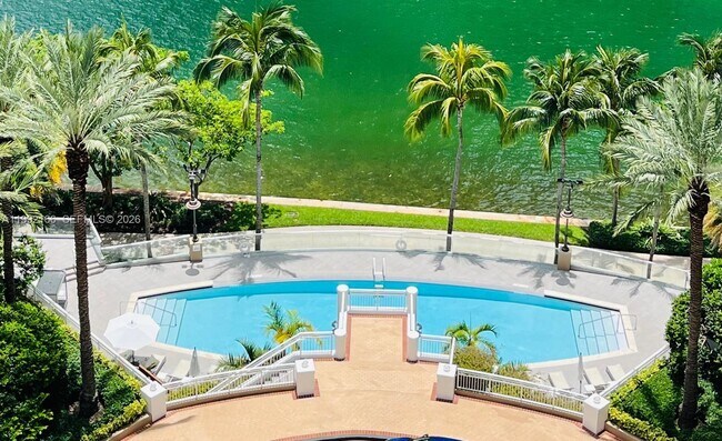 Building Photo - 901 Brickell Key Blvd