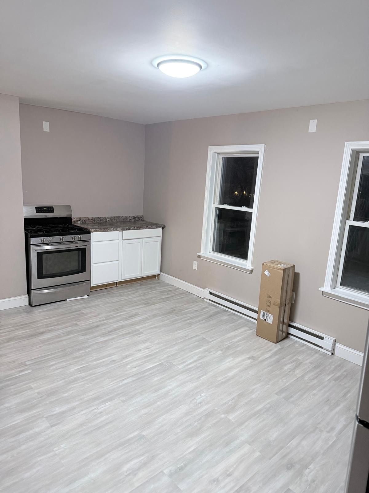 Building Photo - 8 Colby St