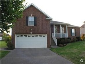Building Photo - For Lease - 3 Bed, 2 Bath, 1850 Sqft, 0.33...