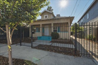 Building Photo - 3123 San Rafael Ct