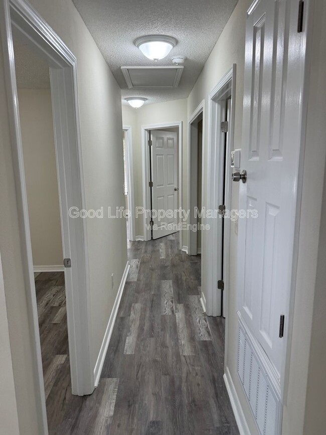 Building Photo - 9980 Bowman Ave