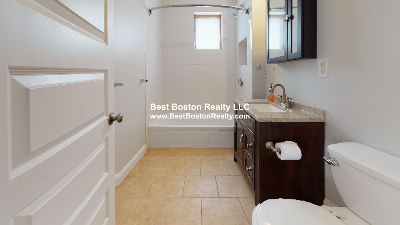 Building Photo - 27 A Craigie St