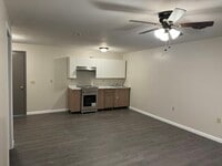 Building Photo - 355 S Main St