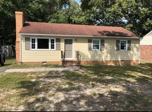 Building Photo - 1608 Barberry Ln